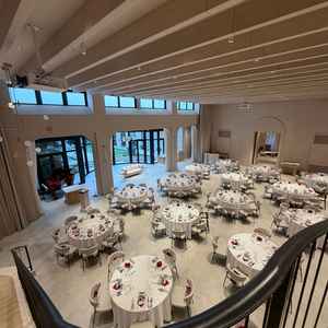 披露宴会場には階段もあります