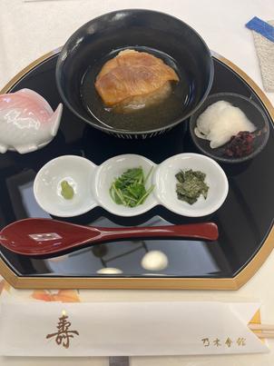 試食会の鯛茶漬け。お米やお出汁のこだわりについて説明してくださいました。お料理もおいしかったです。