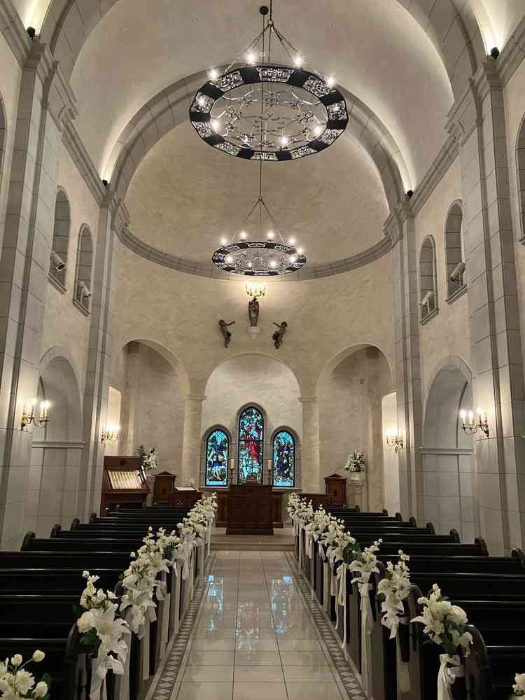 チャペルは雰囲気がよく、神聖な感じでとても素敵でした！