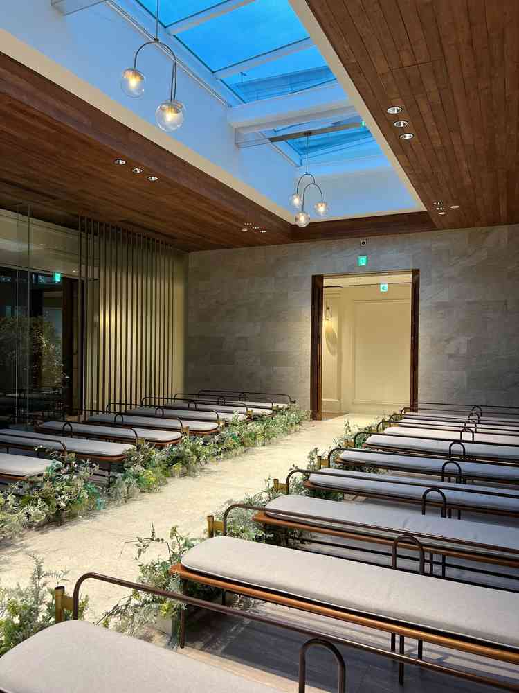 白基調で水とのコントラストがよかった。