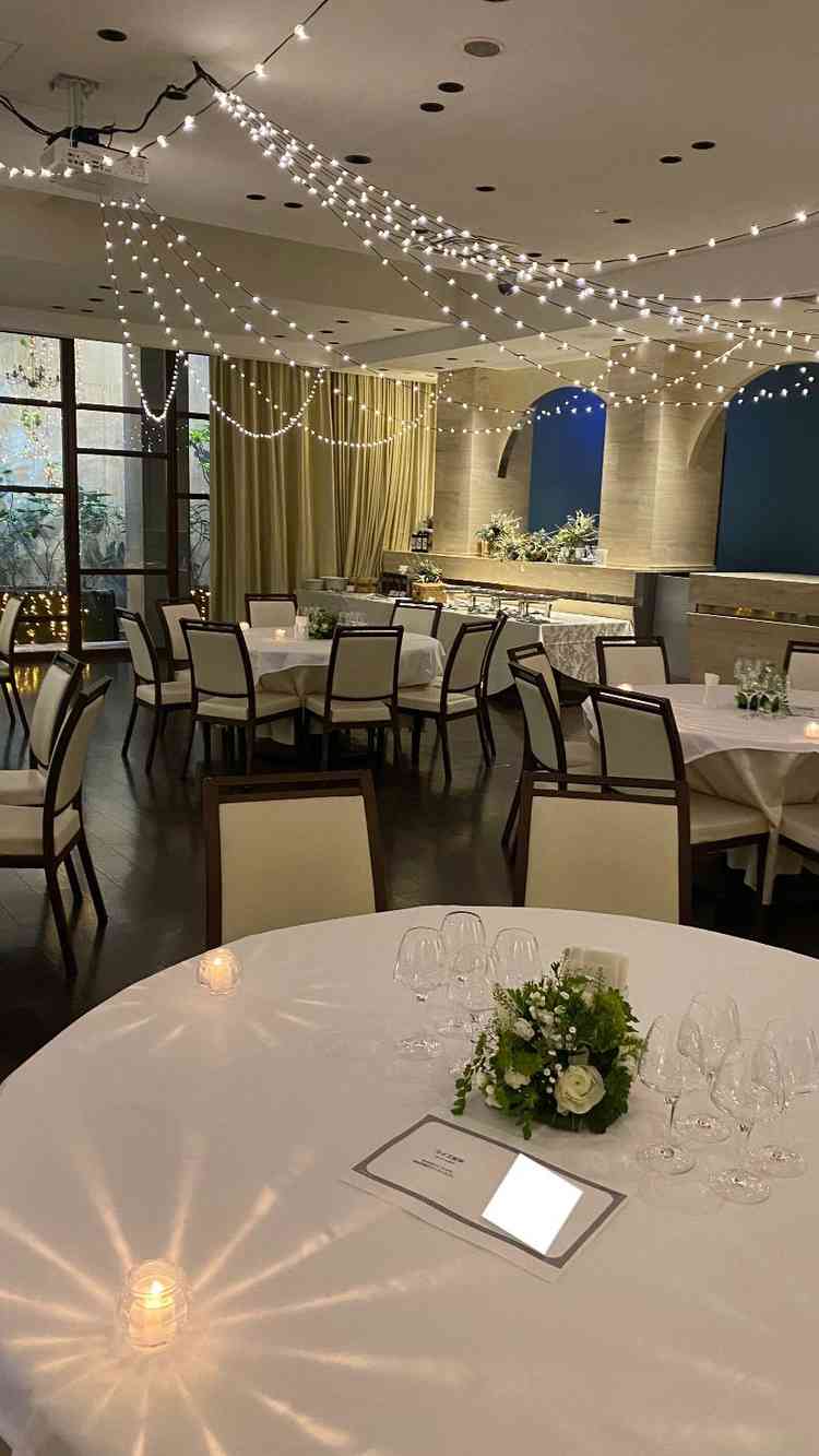 地下の披露宴会場。披露宴後の2次会としても利用可能。