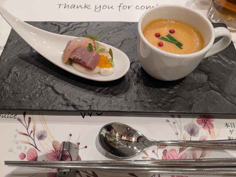 前菜の海老の茶碗蒸し美味しかったです。