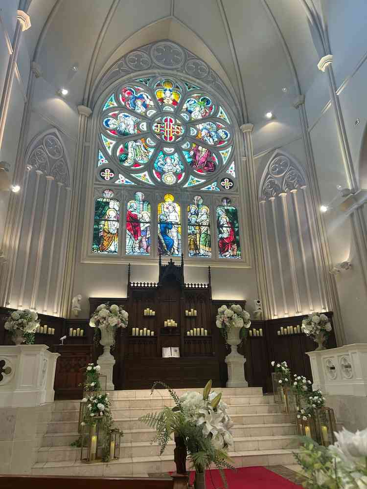 大聖堂、ステンドグラスが素敵なチャペル