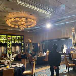 ザホテルの披露宴会場で、とても魅力的に感じました。