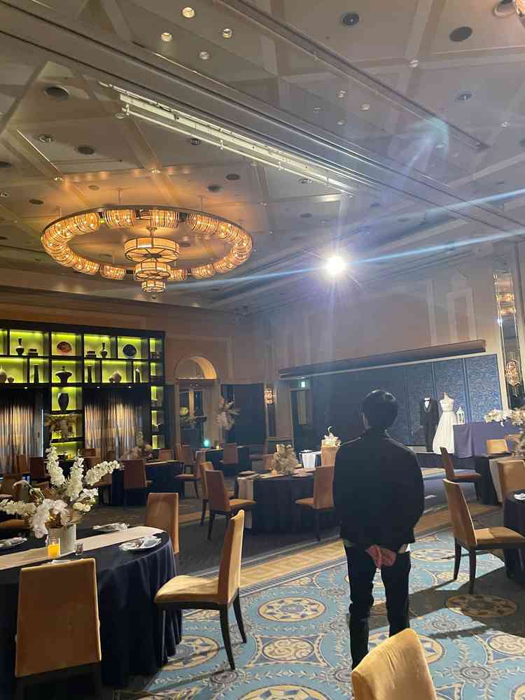 ザホテルの披露宴会場で、とても魅力的に感じました。