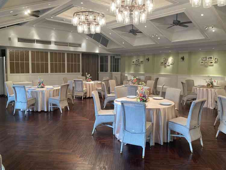 ガーデンの方にある披露宴会場。