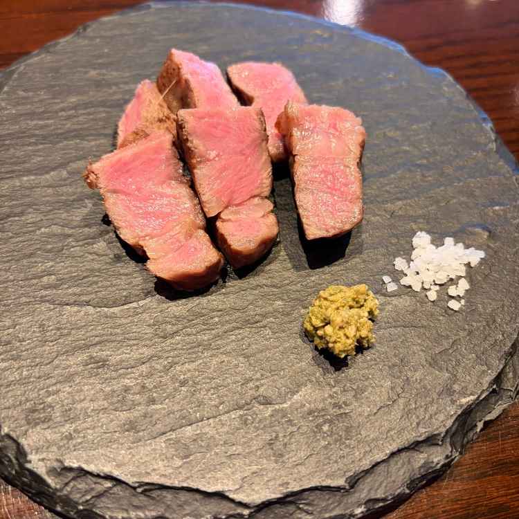 試食会メインのお肉料理 黒毛和牛使用でとても柔らかく、美味しかったです。