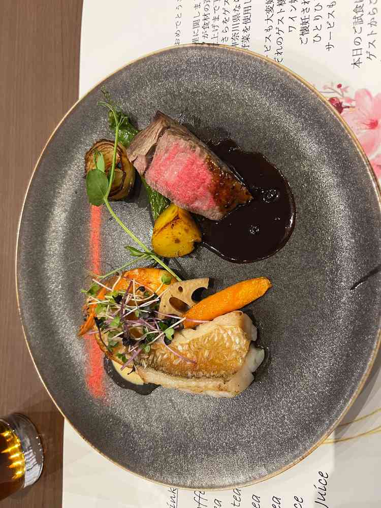 メインのお写真。ボリューミーでとても美味しい