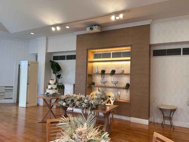 サンタモニカ邸披露宴会場メインテーブル