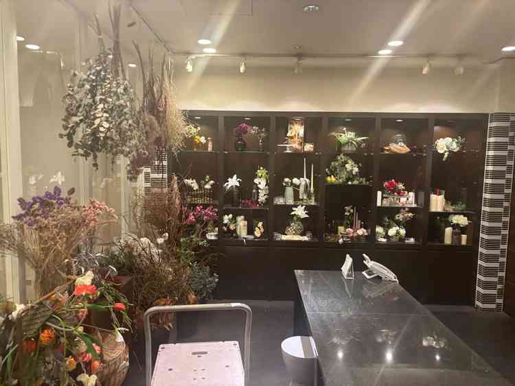 自社のお花屋さんがあるとのことで、現物を見ながらのスムーズな打ち合わせができる点が魅力的でした。