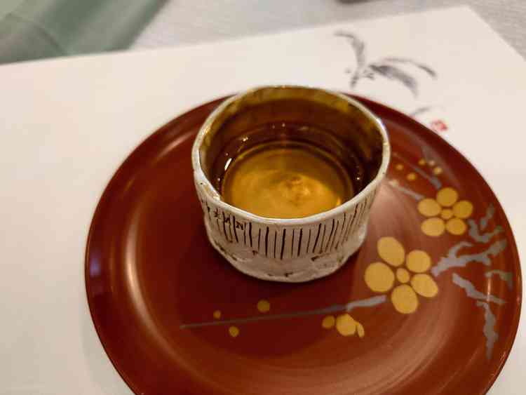 出汁にこだわった和食コース料理でいただける美味しいお出汁