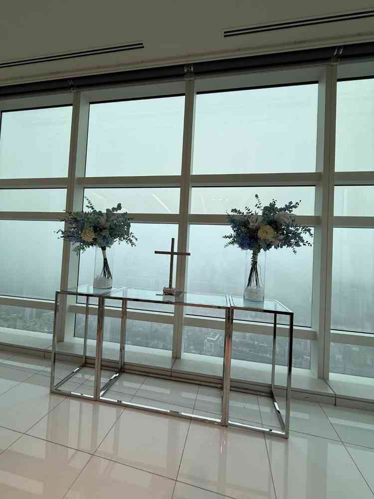 チャペルイメージ。天気は良くない画像ですが、高層階なので見晴らしがよいです。