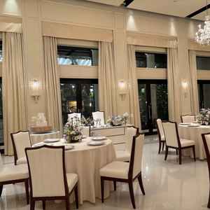 披露宴会場からガーデンが見えました。