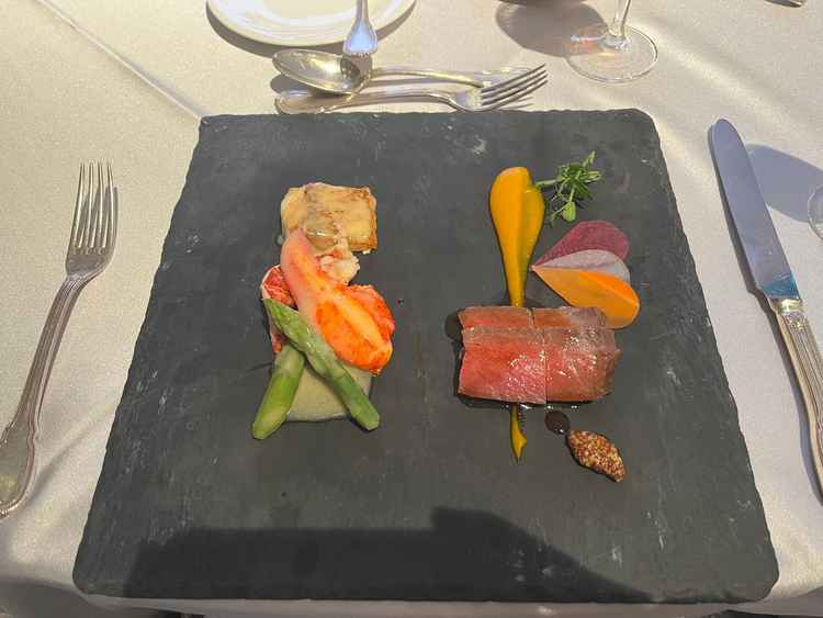 冷めても美味しいと聞かされていましたがその通りでした。オマール海老が特に美味しかったです。