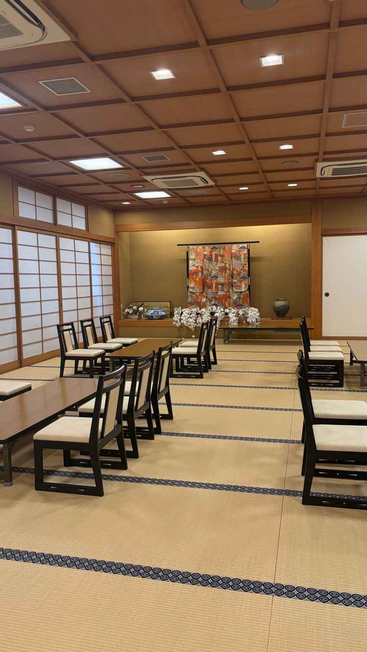 神前式の親族控え室。和室がとても広く、良かった。