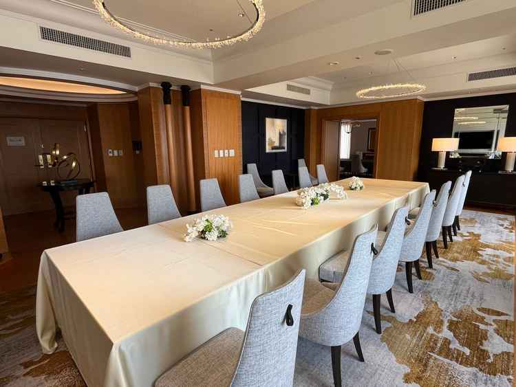 ソファスペースで歓談したり、そのまま宿泊できる設備が整っており、リラックスして過ごせそうです