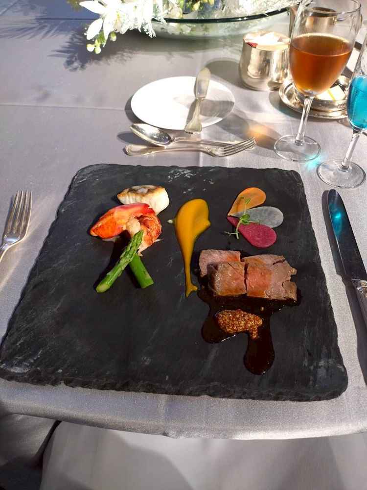 試食会の時にいただいた肉や魚介系など