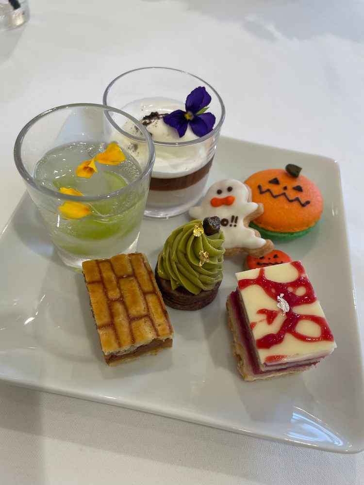 スイーツバイキング