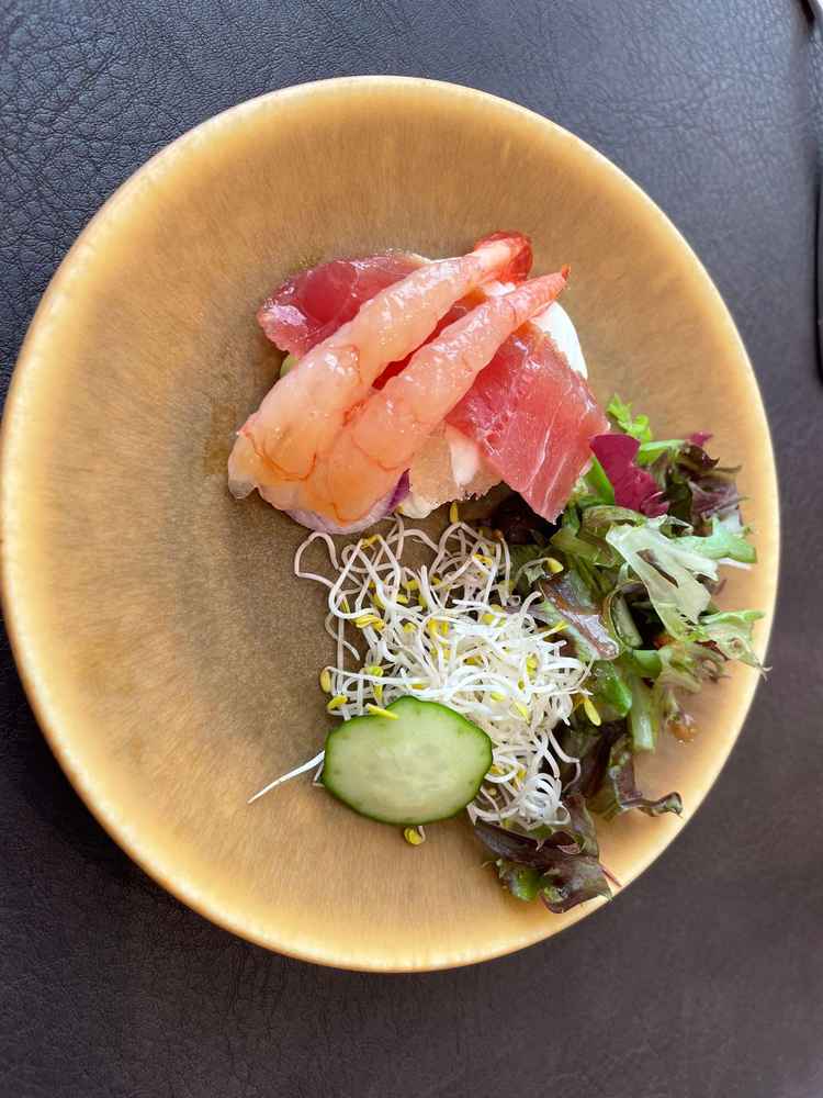 試食した融合SUSHI。