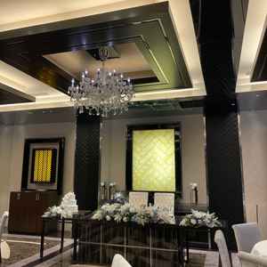 ザ ペントハウスの披露宴会場。ラグジュアリーな雰囲気。