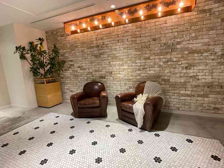 エレベーターホール、こちらも自由に装飾可能