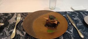 料理、とっても美味しいです。最低ランクのメニューでも満足できそうです。