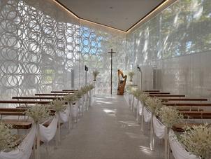 チャペルは神聖で落ち着いた雰囲気があり、特別感のある挙式ができそうな印象