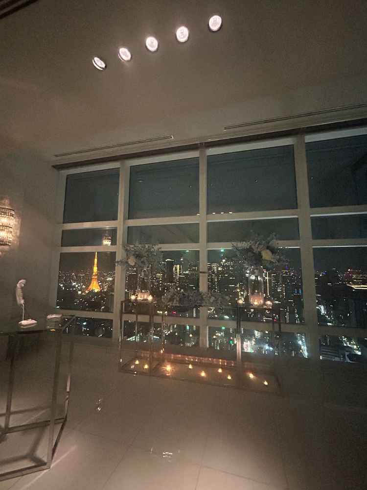 見学した夜のチャペルの写真。