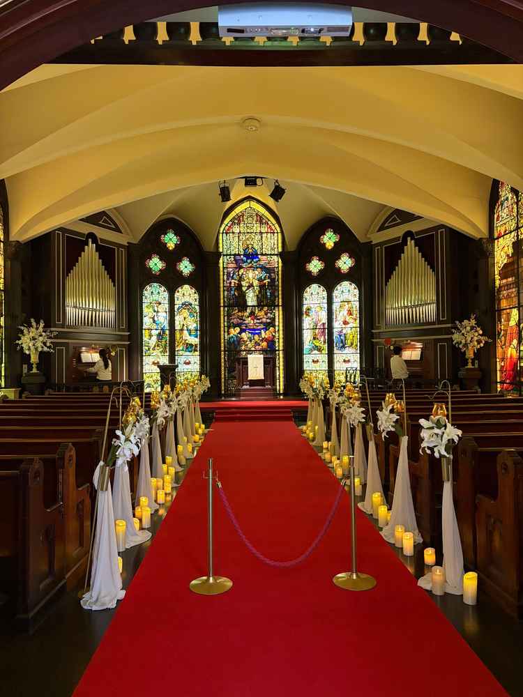 正方形のチャペル