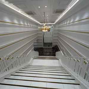 挙式後のお見送り大階段