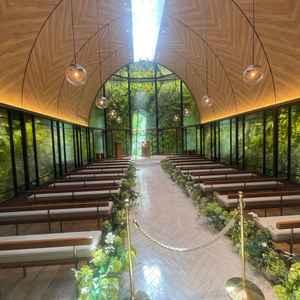 緑に囲まれて本当に素敵なチャペルでした！