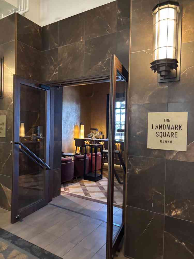 併設のラウンジで抹茶ドリンクを提供いただけます。結婚式当日も抹茶ドリンクがついています。