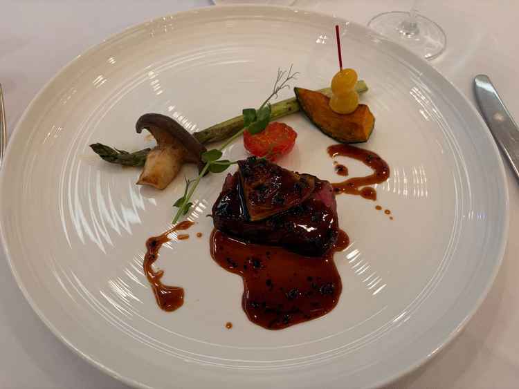 焼けたお肉。とても柔らかくて美味しかったです