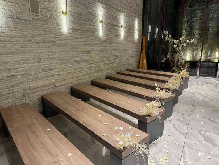 チャベルの椅子