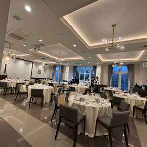 披露宴会場入り口から。