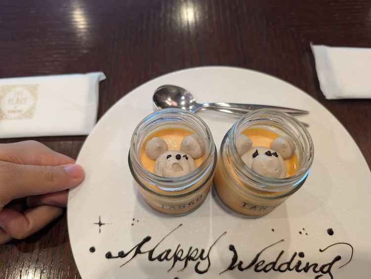 とても可愛らしいプリンでのサプライズ演出もして頂きました。