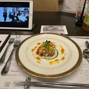 試食　生湯葉と魚介のルーロ