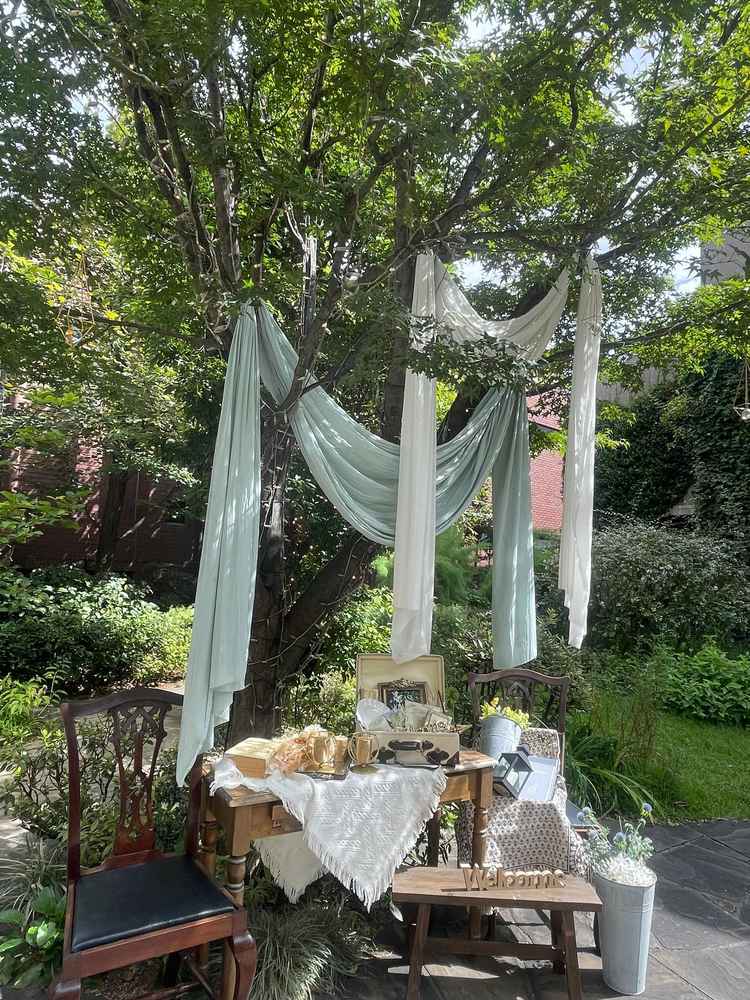 最初に目につくチャペルの前の空間も自分達の装飾出来るのは素敵でした。野外なので出来ることも広そうです