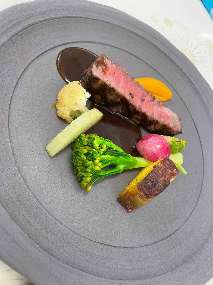 試食したお肉料理。とても柔らかかったです。