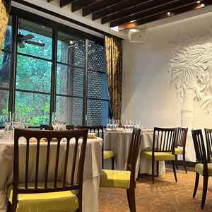 ガーデンに出れる1階の披露宴会場