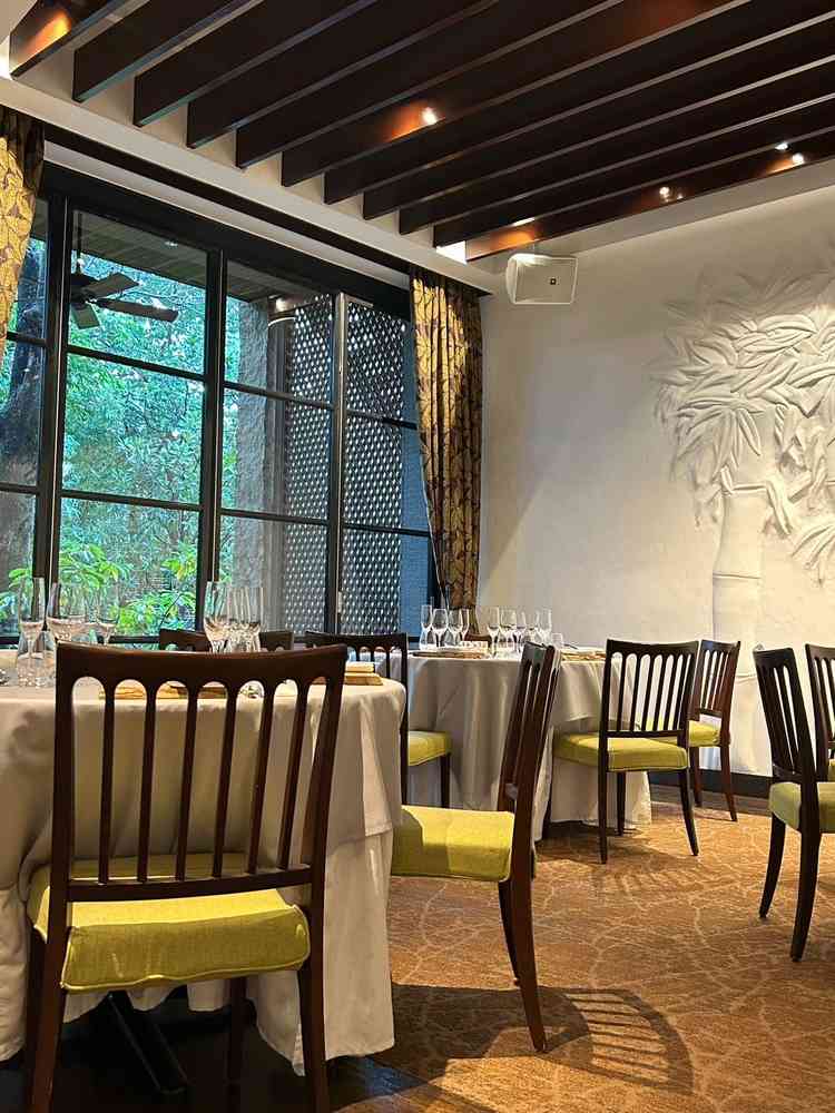 ガーデンに出れる1階の披露宴会場