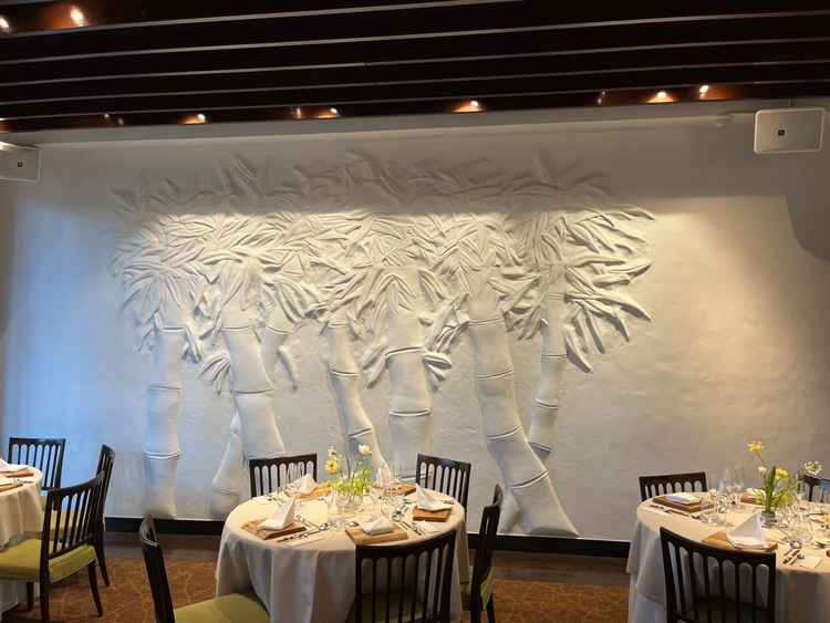 宴会場に壁に竹の模様が描いてあり一層いい雰囲気でした。