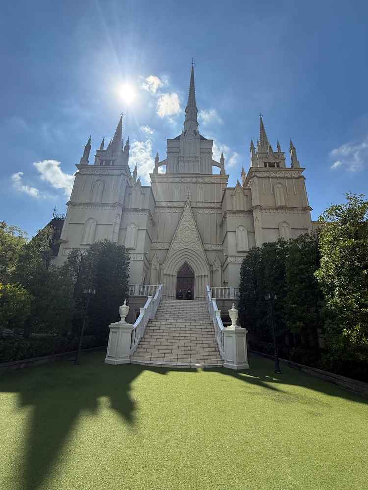 圧巻のチャペル。想像の5倍大きかったです。