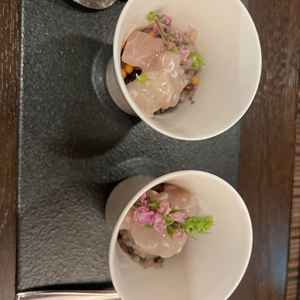 締めの鯛茶漬け。