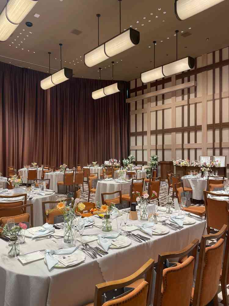 暖かみのある披露宴会場