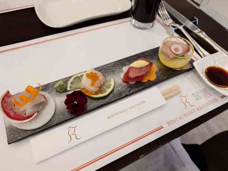 和洋中あるうちのお造りの試食。