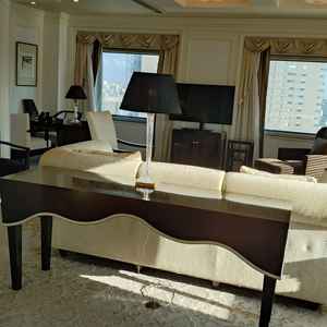スイートルームの待合室