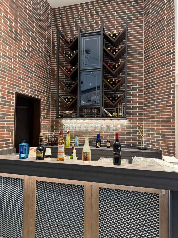 バーカウンターのようなところが披露宴会場にあり、お酒の持ち込みもできるそうです。