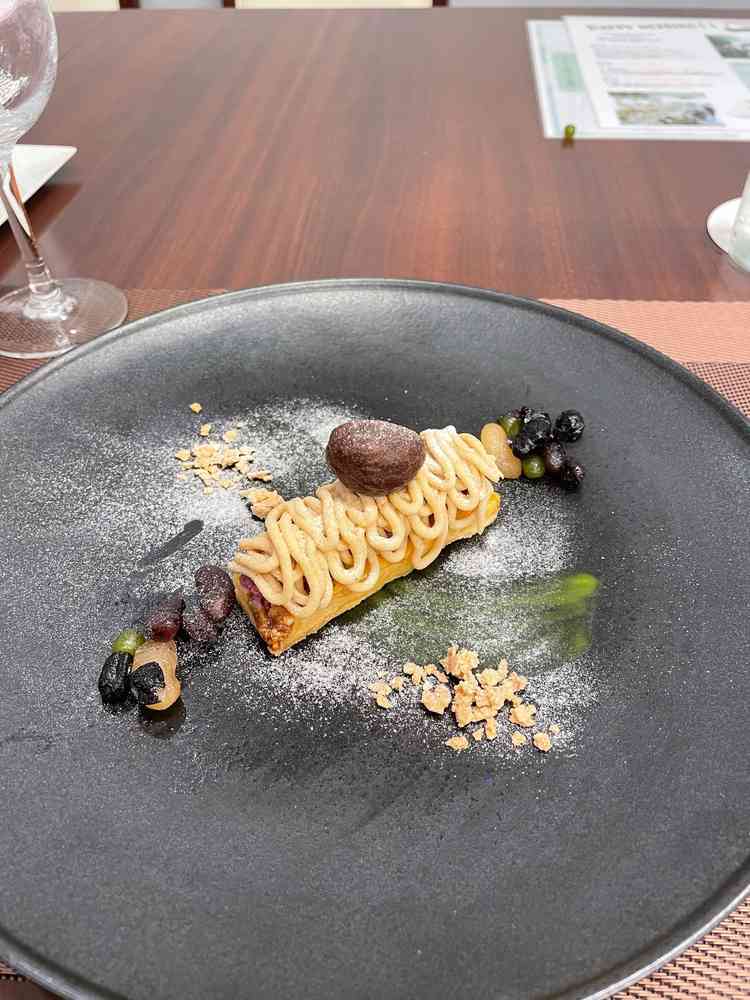 デザート、豆が美味しかった。