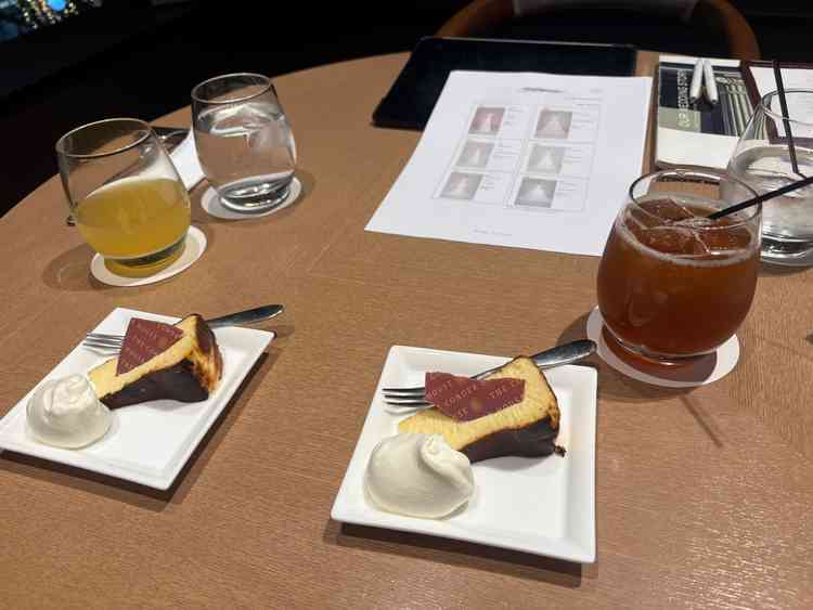 試食会です、チーズケーキ